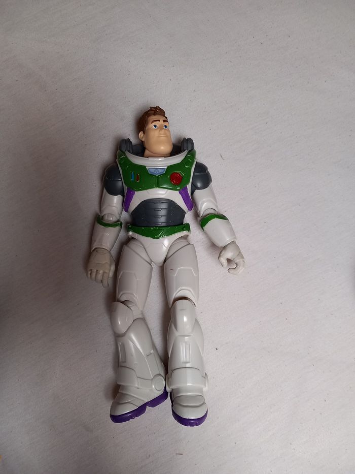 Figurine buzz l'éclair