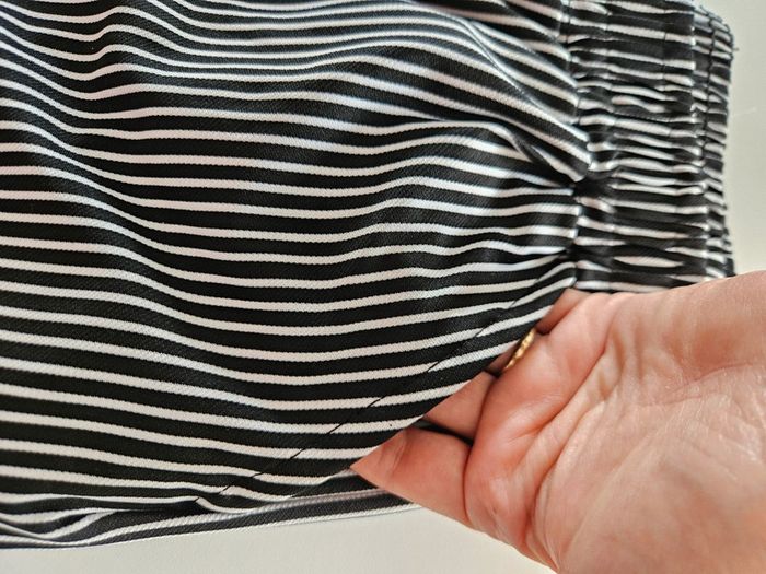 Pantalon large noir et blanc rayé Taille unique #lora11femme42 - photo numéro 4