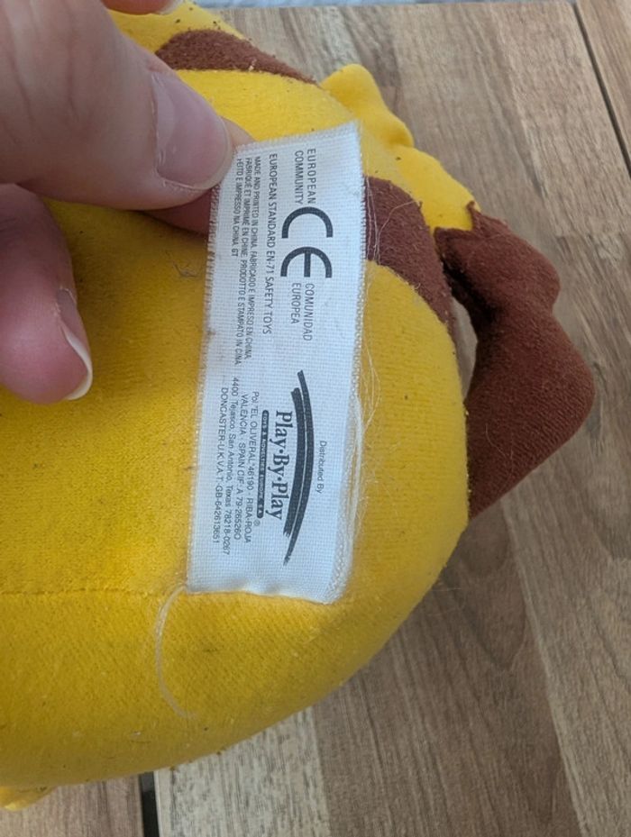 Peluche Pikachu - photo numéro 10