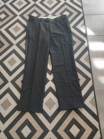 Pantalon noir taille 46 neuf
