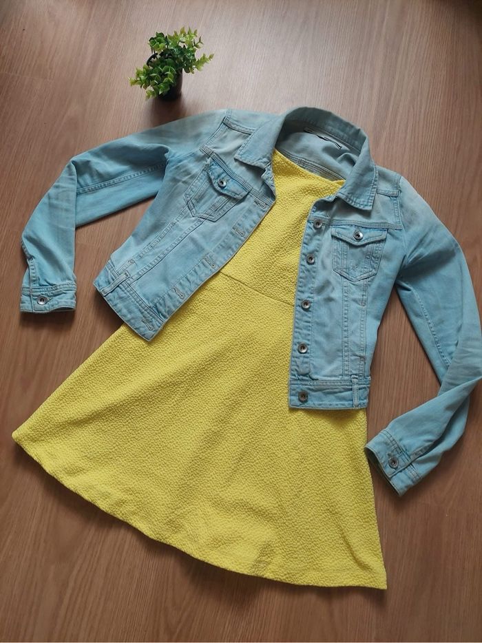 Robe patineuse jaune détail noeud dans le dos T.M Stradivarius TBE 🌻 - photo numéro 3