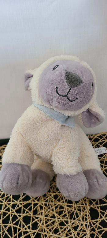 Peluche mouton TEX BABY blanc gris bandana bleu ciel 30 cm