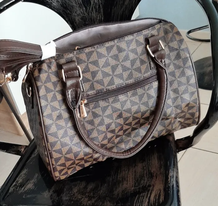 Sac à main crème ou marron - photo numéro 4