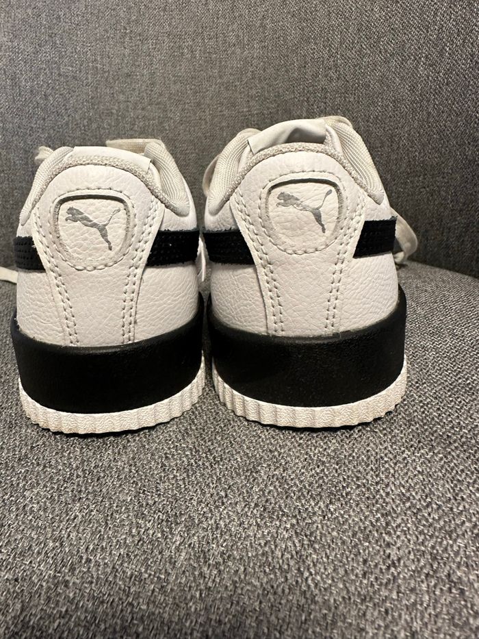 Baskets puma pointure 36 blanc /noir très bon état Carina - photo numéro 3