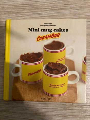Livre mini mug cakes carambar