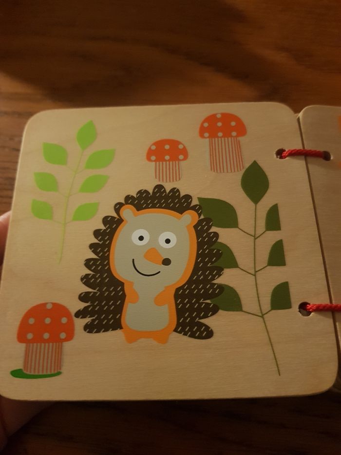 Livre pour bébé en bois - photo numéro 2