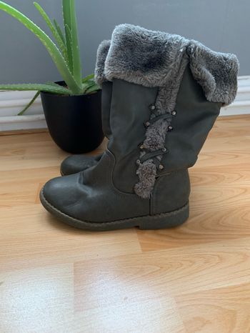 Jolies bottes kaki très chaudes taille 35