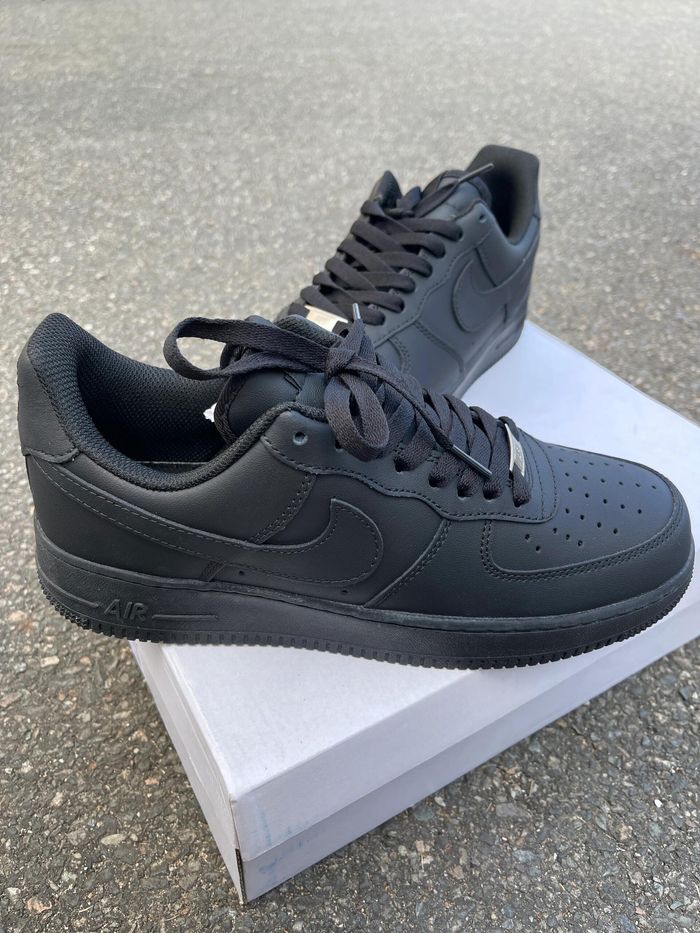 Nike Air Force 1 triple black taille:36 - photo numéro 3