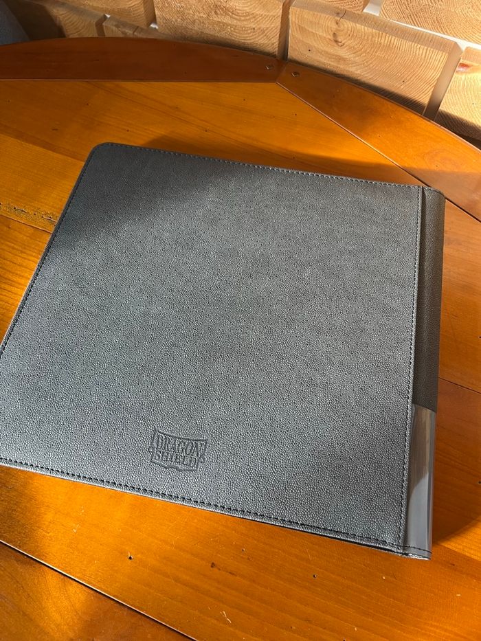 Classeur noir premium 576 Dragon Shield - photo numéro 3