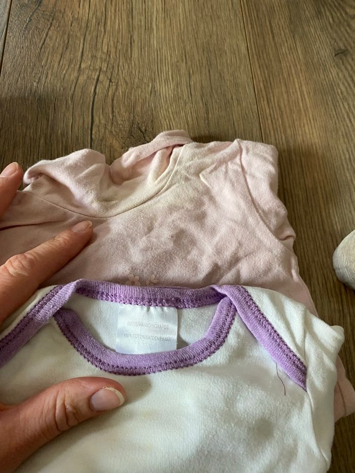 Lot 51 vêtements fille T6 mois - photo numéro 5