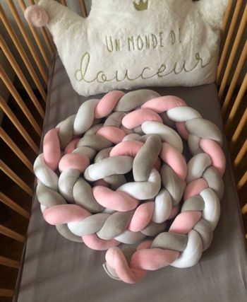 Tresse de lit bébé