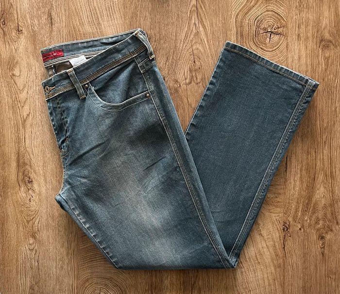 Jean/pantalon bleu Levi's Vintage Straight 562 pour homme, taille W 33 (42 taille française) - photo numéro 4