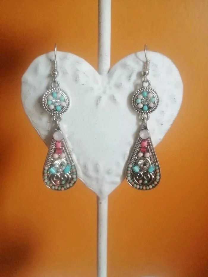 🌸Boucles dormeuses ovales serties de perles colorées 🌸 - photo numéro 4