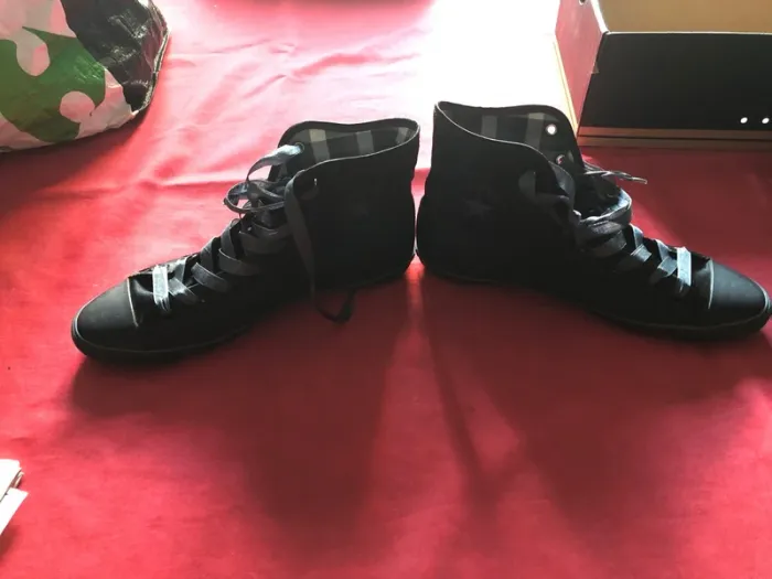 Converse noir - photo numéro 2