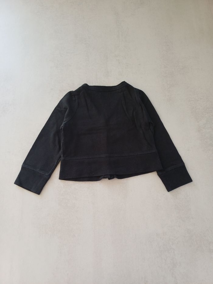 Gilet col V manches longues noir 18-14 mois Baby Gap, très bon état - photo numéro 2