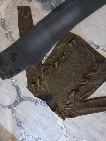 Blouse paillettee et pantalon