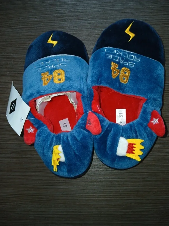 Chaussons garçon fusée 31 - photo numéro 2