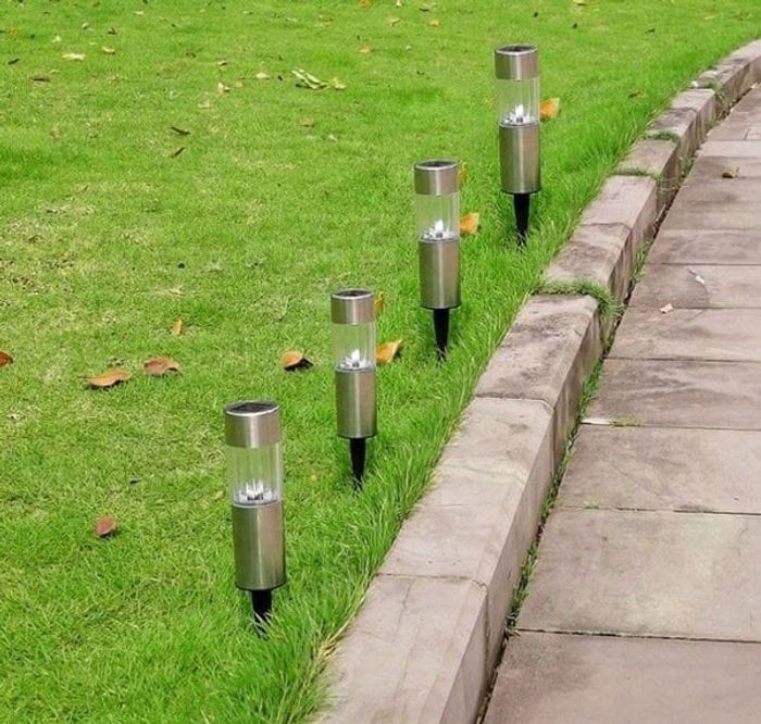 X5 Lampe de jardin solaire Lampadaire LED avec capteur Solaire Neuf - photo numéro 4