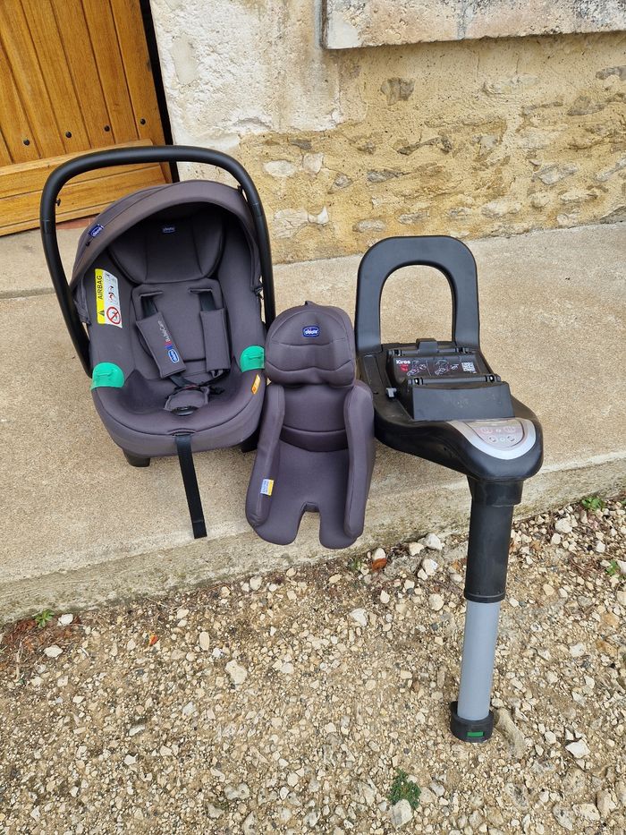Coque auto  avec base isofix CHICCO - photo numéro 2