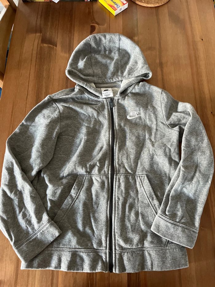 Sweat-shirt zippé Nike garçon taille M 137-147cm - photo numéro 4