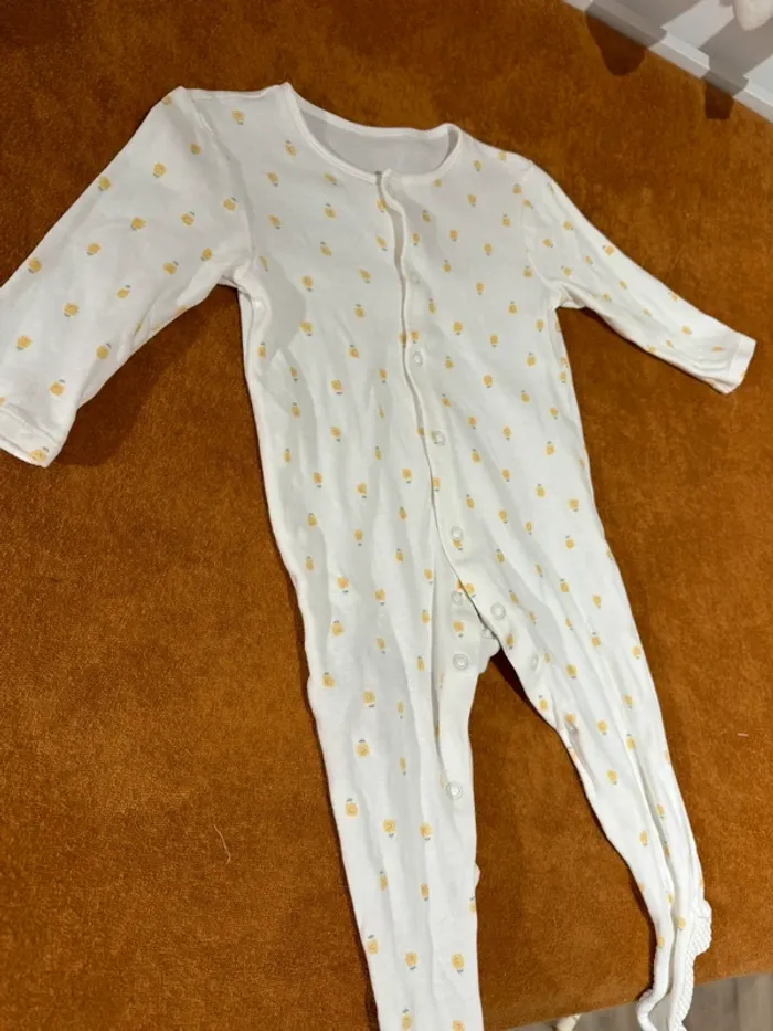 Grenouillere pyjama bebe fleuri