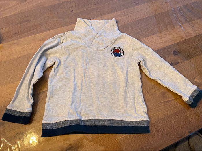 Pull garçon 8 ans marque Z