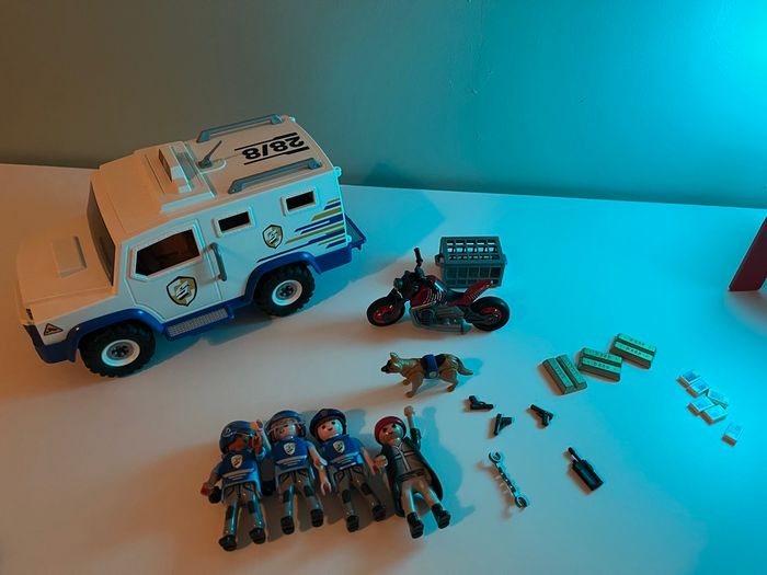 Véhicule police Playmobil