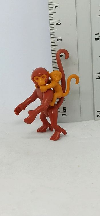 Singe avec bébé playmobil