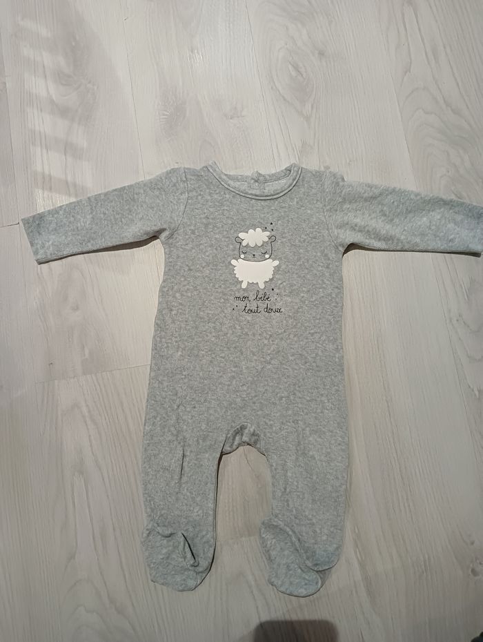 Lot 6 pyjamas 12 mois fille - photo numéro 6