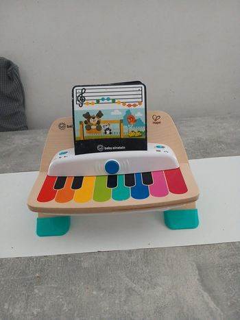 Piano bébé einstein