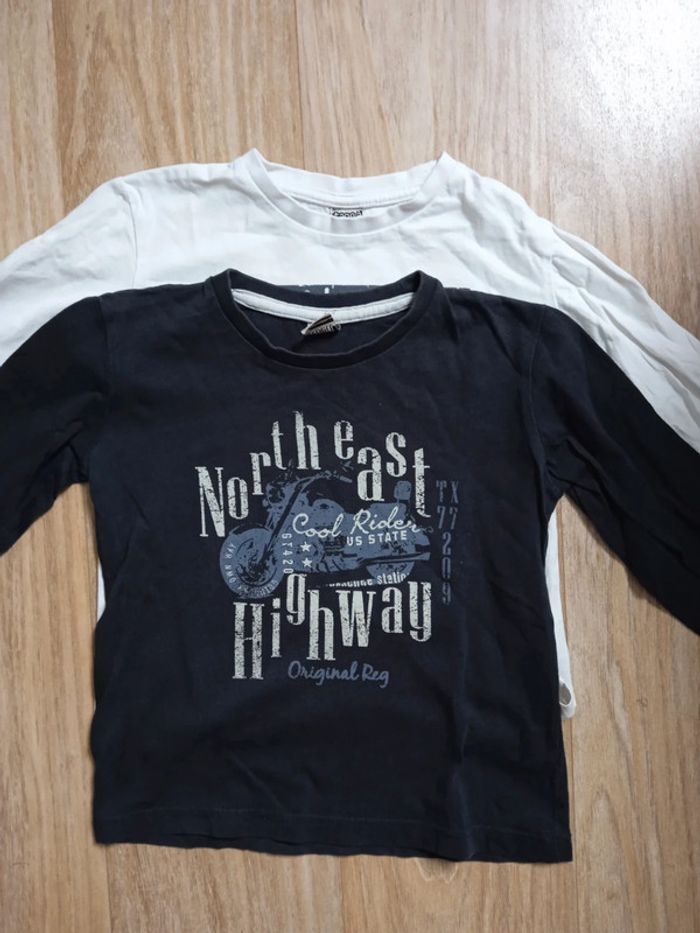 Lot de 2 tee shirt TAO 5 ans