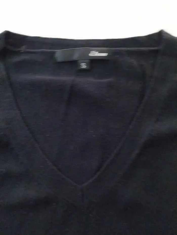 Pull leger noir col V TS - photo numéro 3