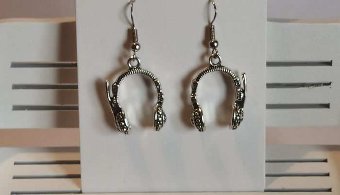 Boucles d'oreilles fantaisie casque avec micro