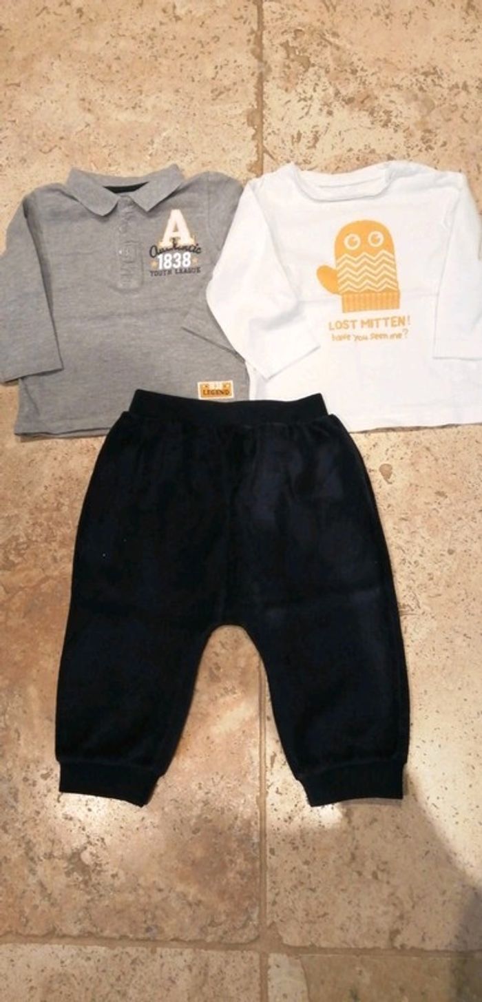 T shirt manches longues et bas de jogging en 18 mois