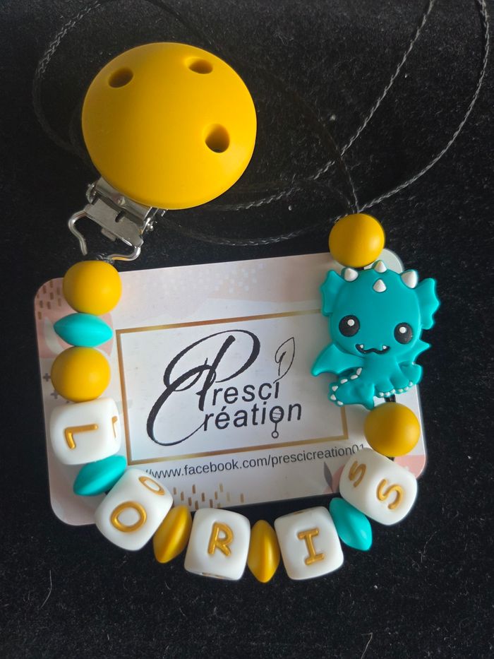 Attache tétine silicone dragon