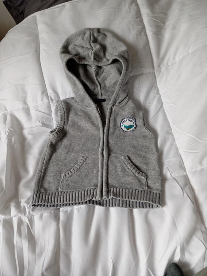 Pull sans manche 12 mois