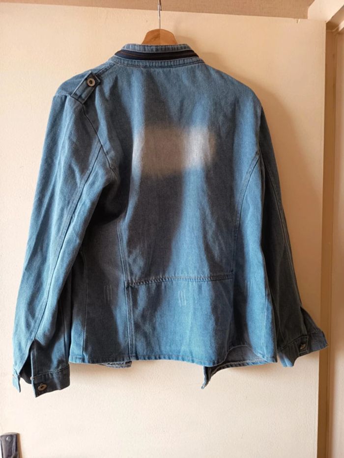 Veste femme jeans délavé . Très belle coupe. Taille marqué xl je dirais 40/42. - photo numéro 8