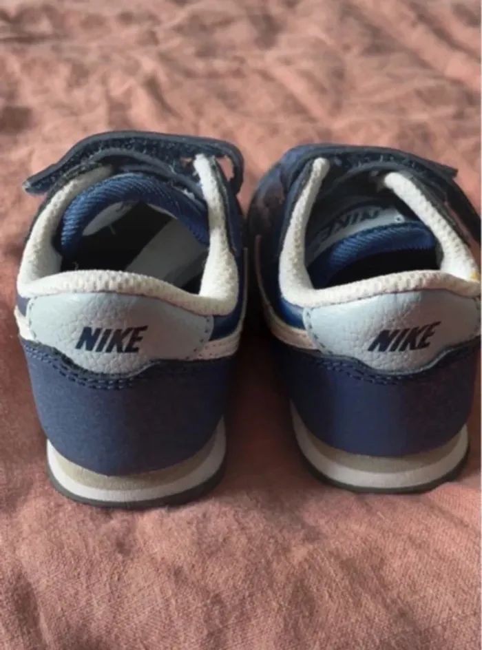 Basket nike 18,5