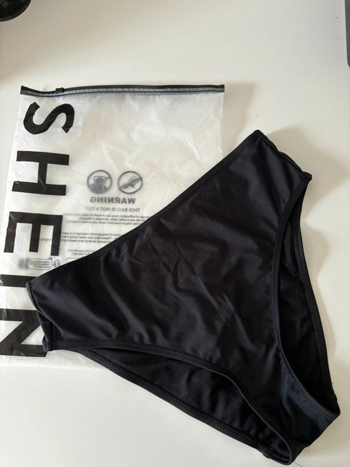 Bas de maillot taille mi haute