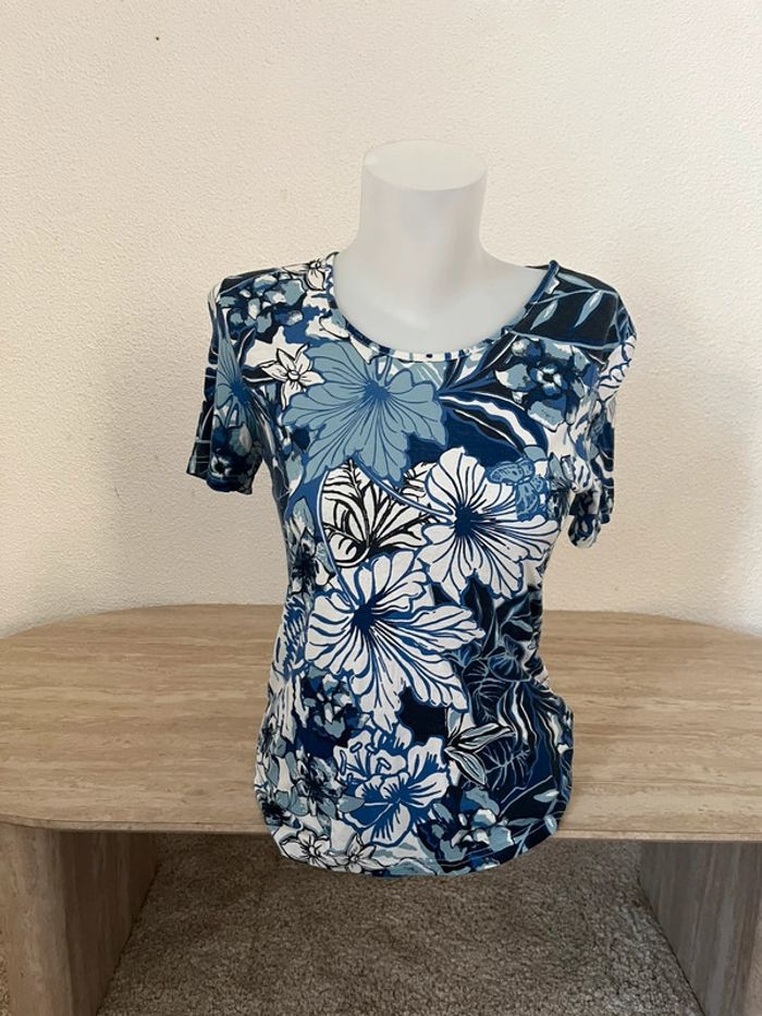 Haut t-shirt Damart Taille 38-40💫