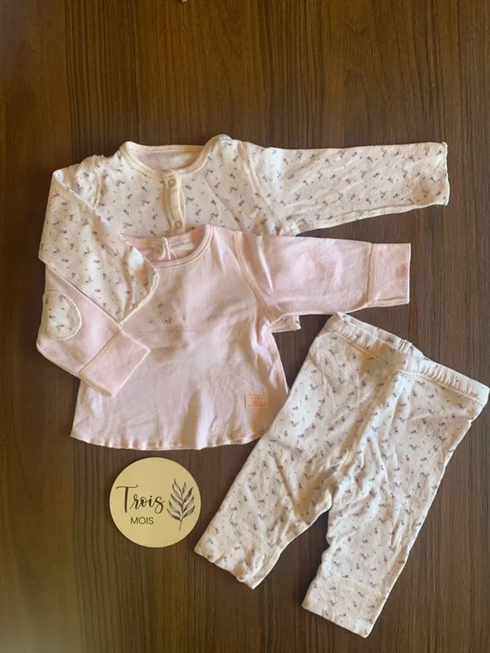 Ensemble Petit Bateau fille 3 mois
