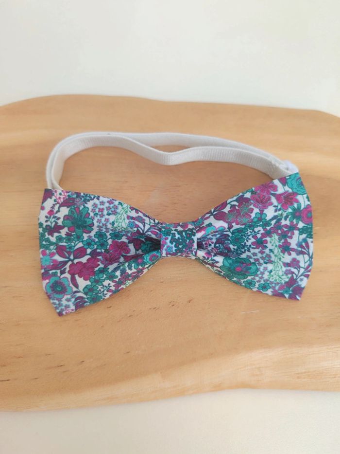 Noeud papillon liberty violet et bleu vert
