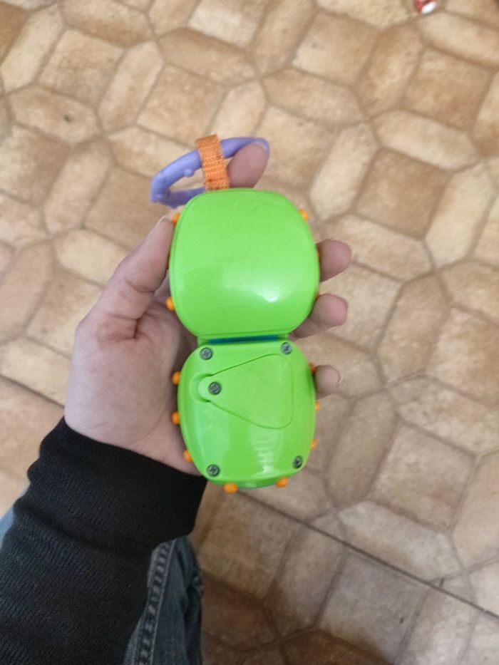 Petit téléphone Fisher Price - photo numéro 2