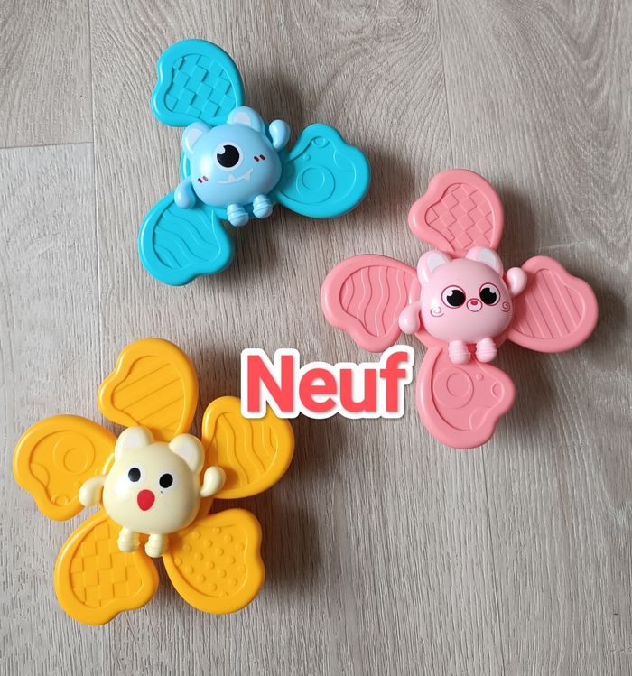 💛🩷🩵 3 Spinners colorés pour bébé .  Toupies avec ventouse se fixe sur la chaise haute ou la baignoire
