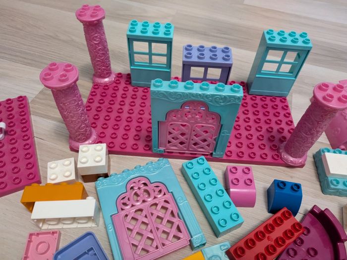 Énorme lot Lego Duplo princesse Hello Kitty - photo numéro 8