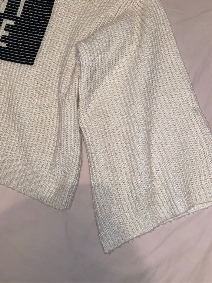 Pull épais d’hiver , manches larges , tres bon état , taille 40 - photo numéro 4