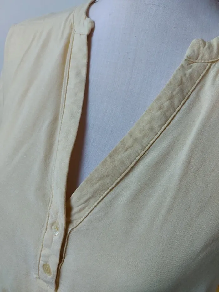 Blouse légère jaune pâle - photo numéro 2