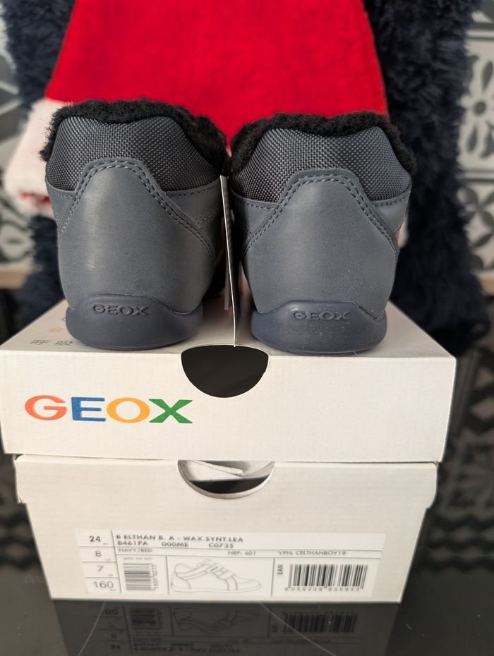Chaussures garçon. Taille 24. Chaudes. Neuf, Geox. - photo numéro 2