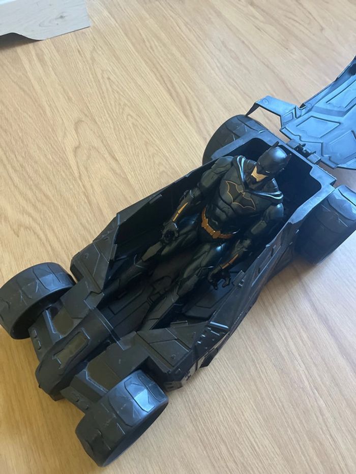 Batman et batmobile - photo numéro 3