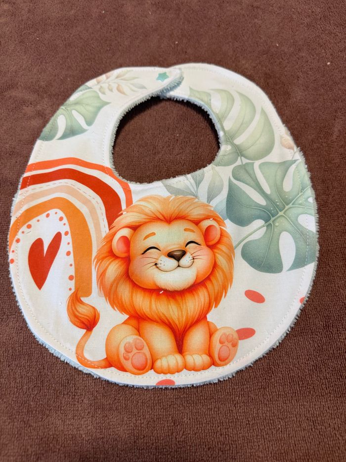 Bavoirs - photo numéro 3